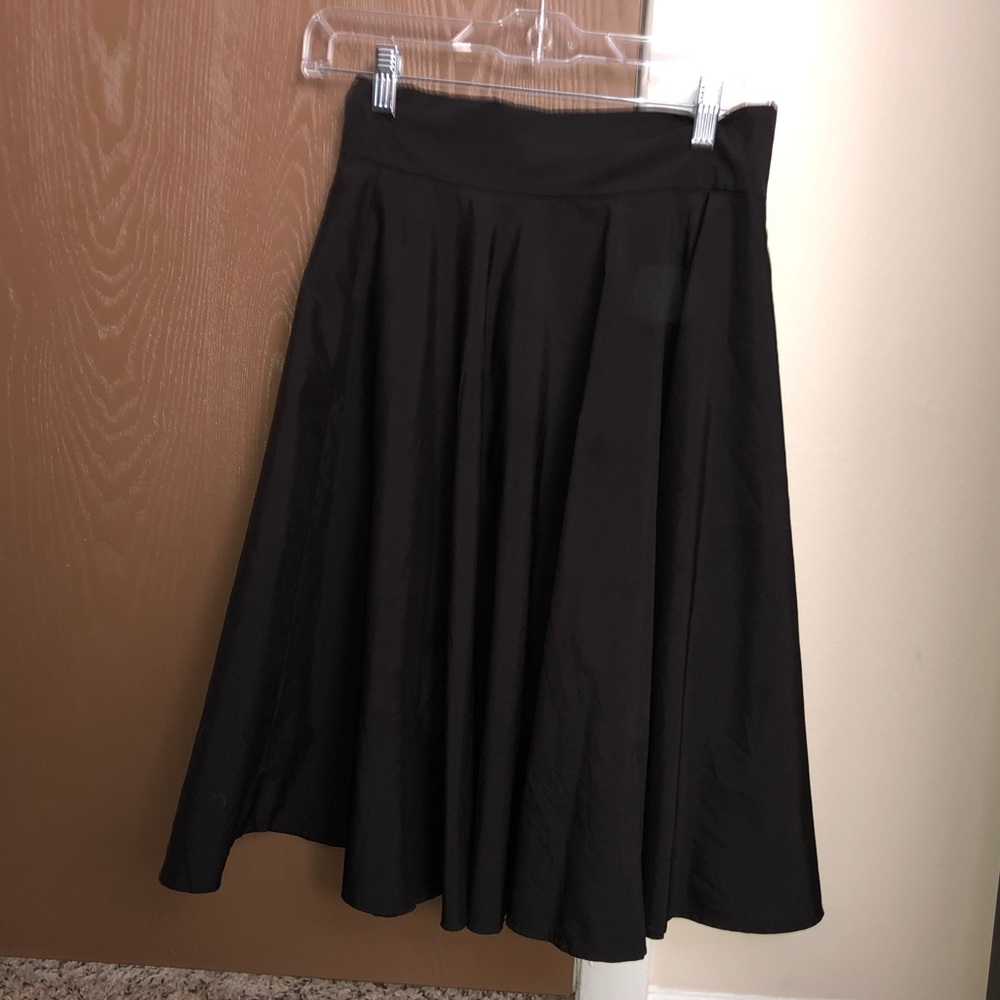 Black Shein below the knee skirt